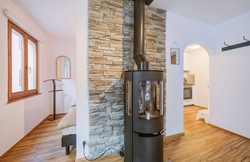 Valcolla Villa | Casa Elvezia