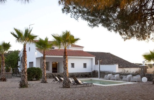 Mejorada House | Casa en el Campo con Piscina