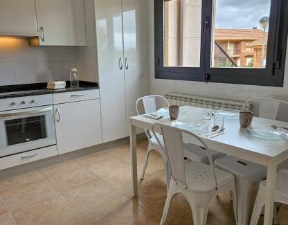 Urunuela Apartment | Casa Entre Viñas, jardin privado y piscina comun