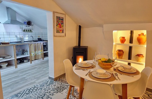 Aldeanueva de Barbarroya Apartment | Casa Rural Tinguaton 2