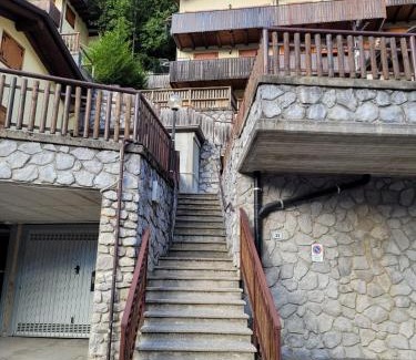 Lizzola Apartment | Casa Ettore