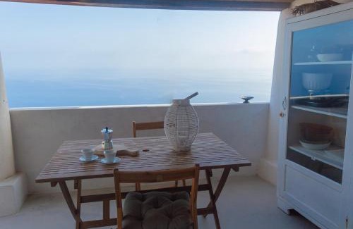 Filicudi House | Casa Falco Della Regina