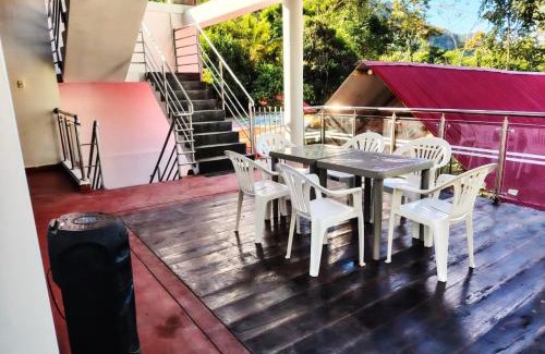 San Ramon House | Casa familiar con parrilla, piscina, WiFi y cesped