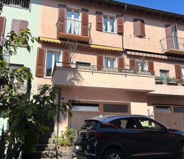 Melide House | Casa Felice con terrazzo a due passi dal Lago