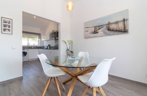 Vale de Covo House | Casa Ferrolho , walk to beach and Carvoeiro centre