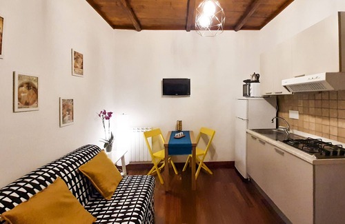 Vatican House | Casa Flavia - Beauty Apartment Close Vatican Museum