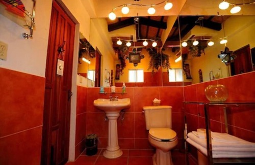 Ajijic Bed & Breakfast | Casa Flores Bed & Breakfast