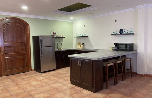 Bella Vista House | Casa Frida at Sandy Beach Downtown area