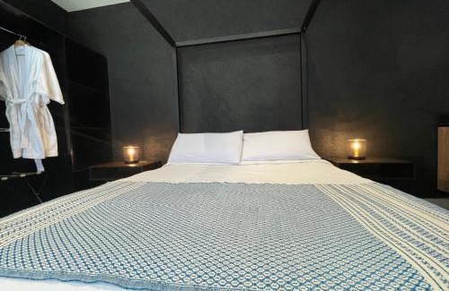 Valle de Bravo Bed & Breakfast | Casa Guapa Bungalow