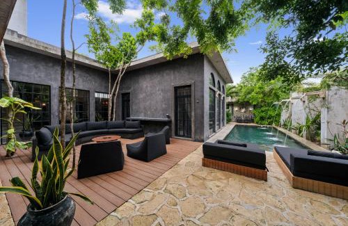 Tulum Villa | Casa Halo - Mansion, Nightclub, Pool, Sonos, Gated, Staff