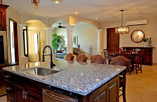 Las Conchas House | Casa Hermosa Brand New 5 Bed Luxury Home With Private Pool
