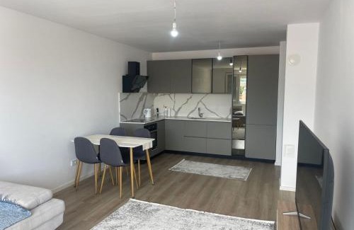 Pejë Apartment | Casa Hoti Pejë