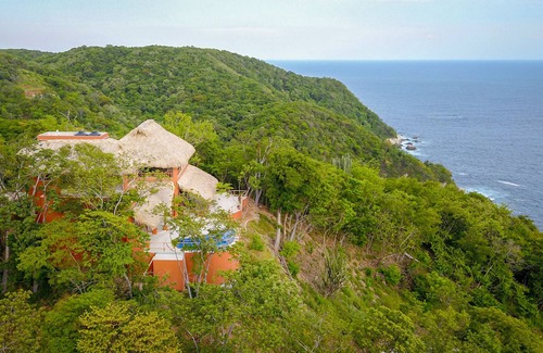 Arroyo Cruz House | Casa Isa, La Boquilla with the comforts of home