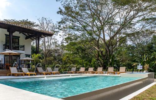 Quebrada Guadalejo Hotel | Casa Jacaranda Hotel Boutique by HMC -Cauca Viejo- Mayores de 14 años