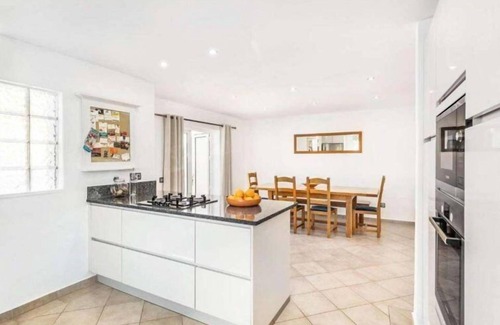 Sao Clemente Villa | Casa Jardim - Three Bedroom Villa, Sleeps 6