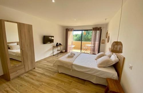 Porto Pollo Bed & Breakfast | CASA JOSEPHINE