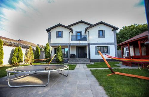 Navodari House | Casa Kevin