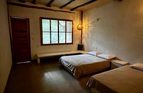 Coffee Triangle Cabin | Casa Kiwi Lodge