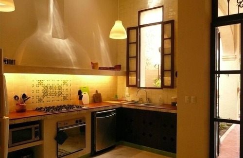 Centro House | Casa La Ermita, Charming Restored Colonial in Historic Centro