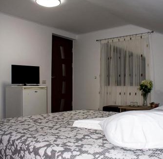 Techirghiol House | Casa La Flori