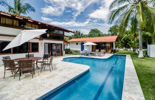 Cerro Plano House | Casa La Palapa