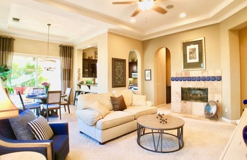 La Quinta House | Casa La Paz Getaway – Private Spa & BBQ, Pool 2br