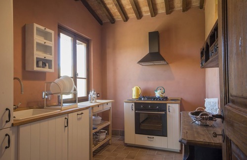 Montefiascone Apartment | Casa Latina, ten plus rooms, fireplace with large terrace