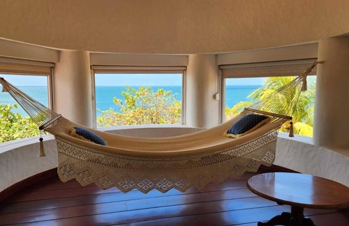 El Transito Villa | Casa Lighthouse beachfront with pool and a 3rd story view outdeck