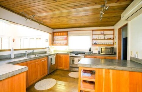 Lawson Rock House | Casa Limon, Lawson Rock, Roatan.