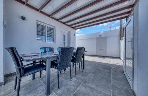 Playa Honda House | Casa Lolo y Pepe