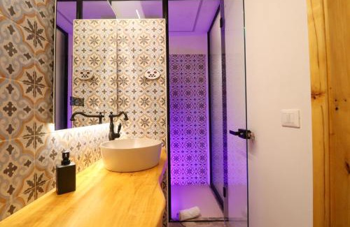 Santo Stefano di Sessanio House | Casa Luxury Grotta - Bagno Hammam