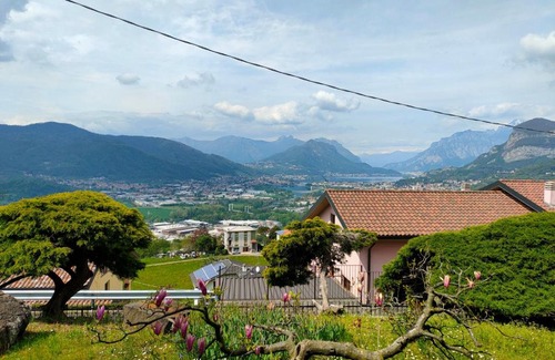 Monte Marenzo House | Casa Luigi is Como Lake Wonderful View
