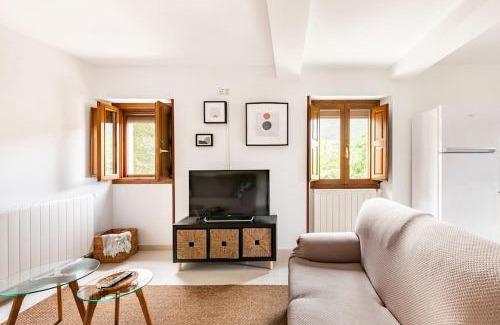 Castiello de Jaca Apartment | Casa Luis - APARTAMENTO con JARDÍN PRIVADO en los PIRINEOS