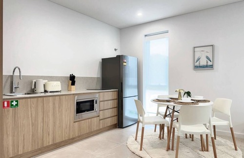 Shell Cove Apartment | Casa Lumi Walk to Marina & Beach