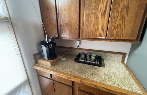 Los Alamos House | Casa Luna - Executive Lodging with Mountain Views ~5 min from LANL