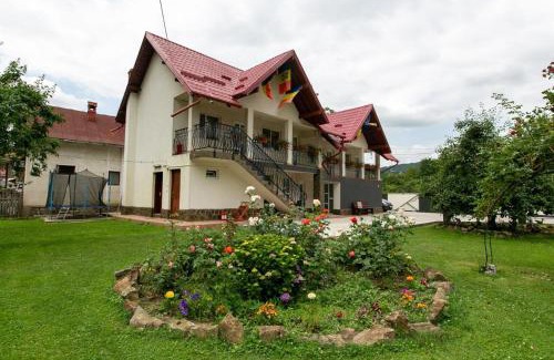 Oestii Paminteni House | Casa Mădălina