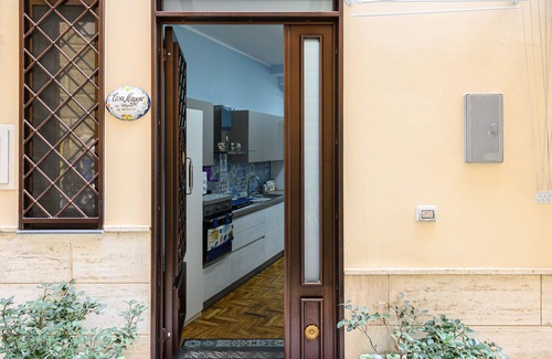 Vietri sul Mare Apartment | Casa Maggio - Two Bedroom Apartment, Sleeps 5