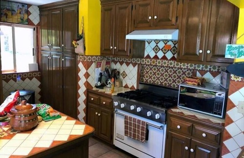 Sector Bahia House | Casa Margaritaville - A Spacious Ocean Front Property, for Friends and Family.