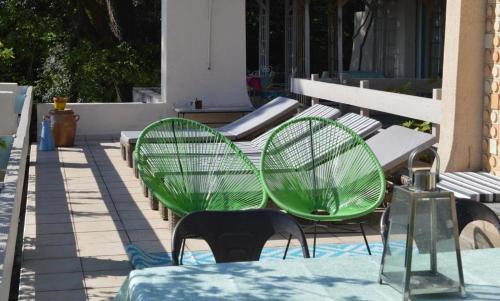 Tournon-sur-Rhone Bed & Breakfast | Casa mARTa : Suites, terrasses et vue panoramique
