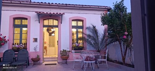 Monforte de Lemos House | Casa Matilda - Encanto vintage con patio privado en el corazón de la Ribeira Sacra