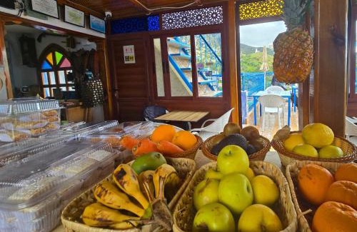 Medina of Chefchaouen Apartment | Casa Meftah Blue