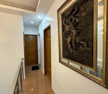Trece Martires House | Casa MiKulai