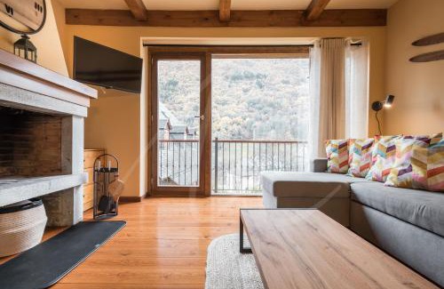 Las Bordas House | Casa Montjòia by SeaMount Rentals