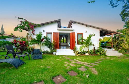 Monte Gordo House | Casa paradise perto da praia Guarajuba - BA