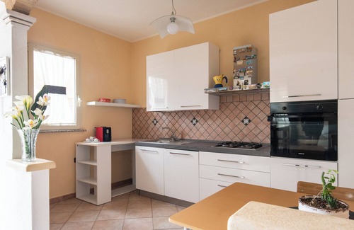Domusnovas Apartment | Casa Peppe - One Bedroom Apartment, Sleeps 2