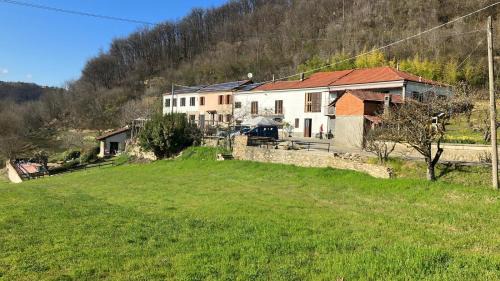 Ponti House | Casa Petra - Casa Tre Stelle - Casa Caneva - Ferien für 6-14 Personen