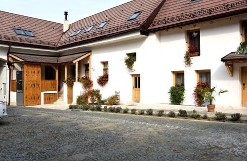 Vladeni House | Casa Piedra