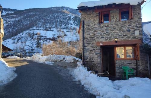 Esterri de Cardos House | Casa Pirineu