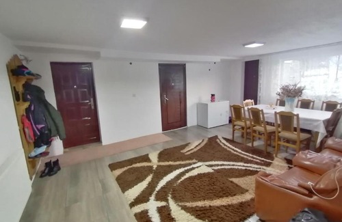 Vulcan House | Casa privată aproape de straja si pasul vâlcan