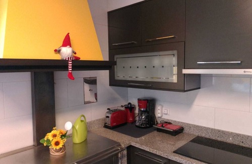 Orazo House | Casa Quercus Galicia 17 minutes from Compostela! With swimming pool and barbecue